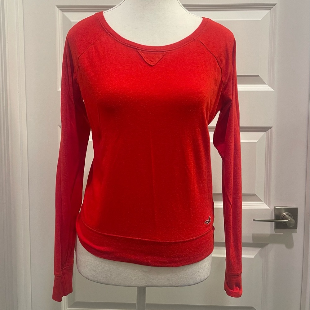 Vintage Hollister Women’s Red Crew-Neck Long Sleeve Fitted Shirt Size XS